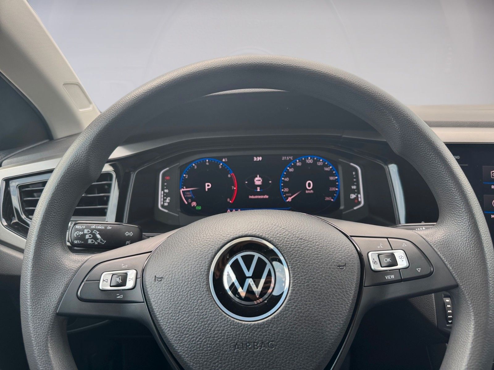Volkswagen Polo VI Comfortline 1.0TSI - Samsaru's Car Outlet