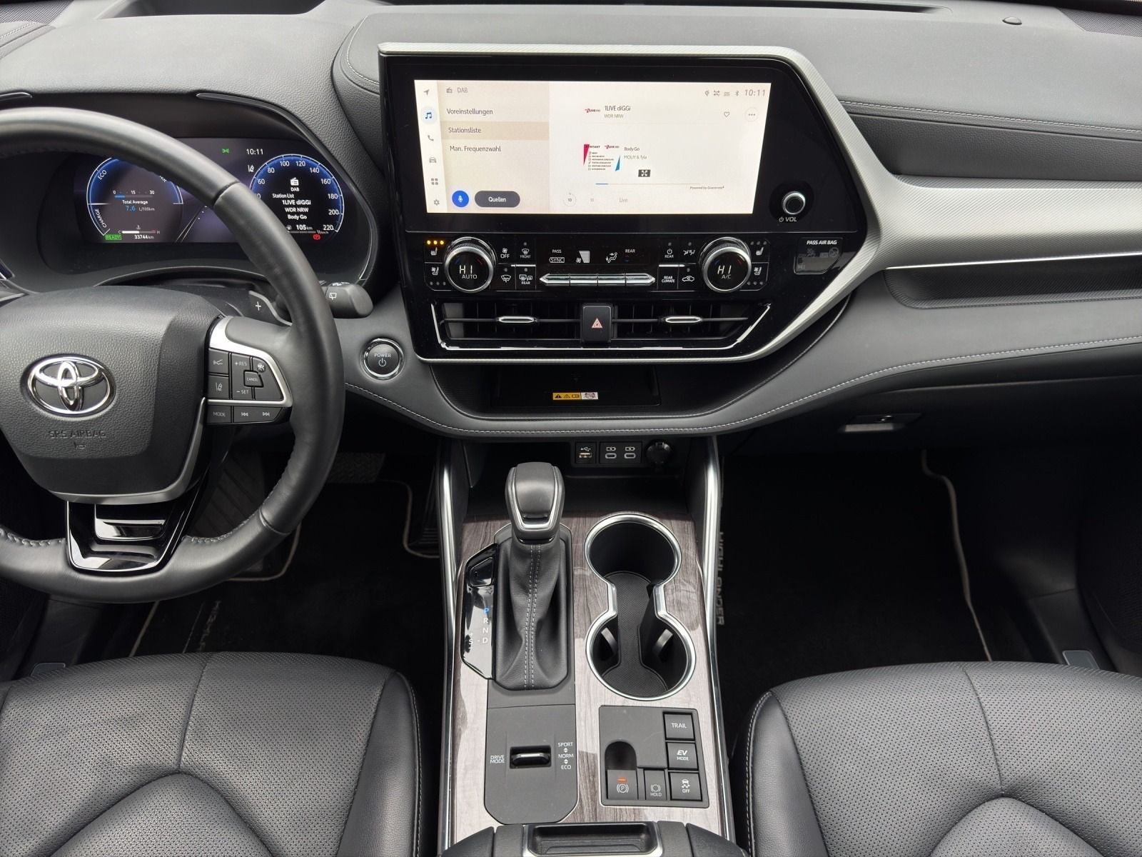 Toyota Highlander Hybrid Luxury 7 SITZER+LEDER+HuD+JBL