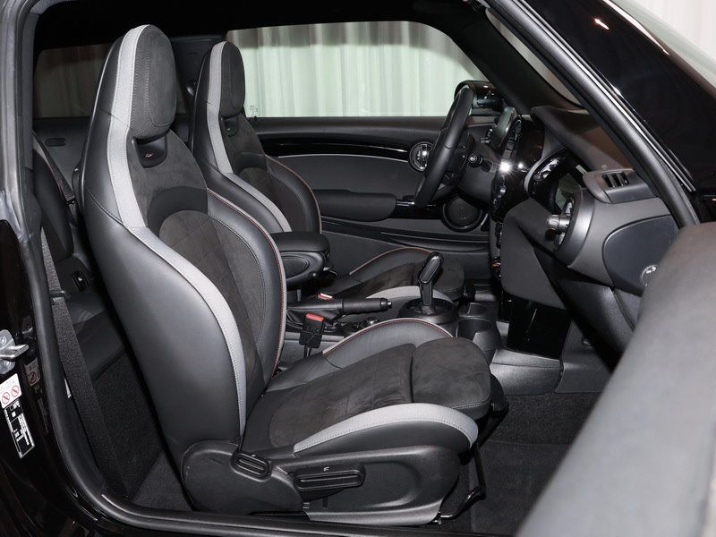 MINI Cooper JCW - Samsaru's Car Outlet
