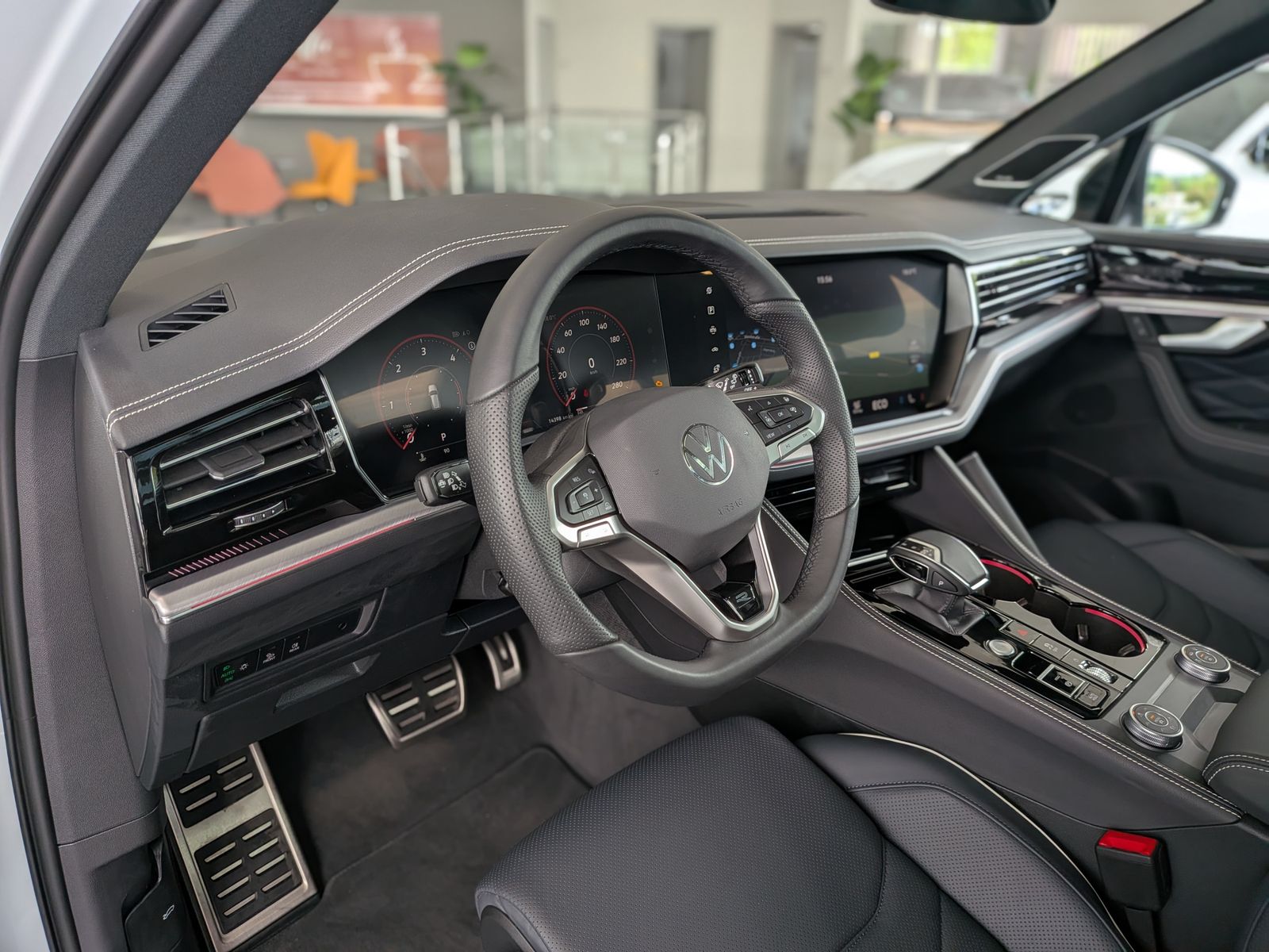 Volkswagen Touareg 3.0TDI 4M R-Line VOLL Black 22" UPE 114T