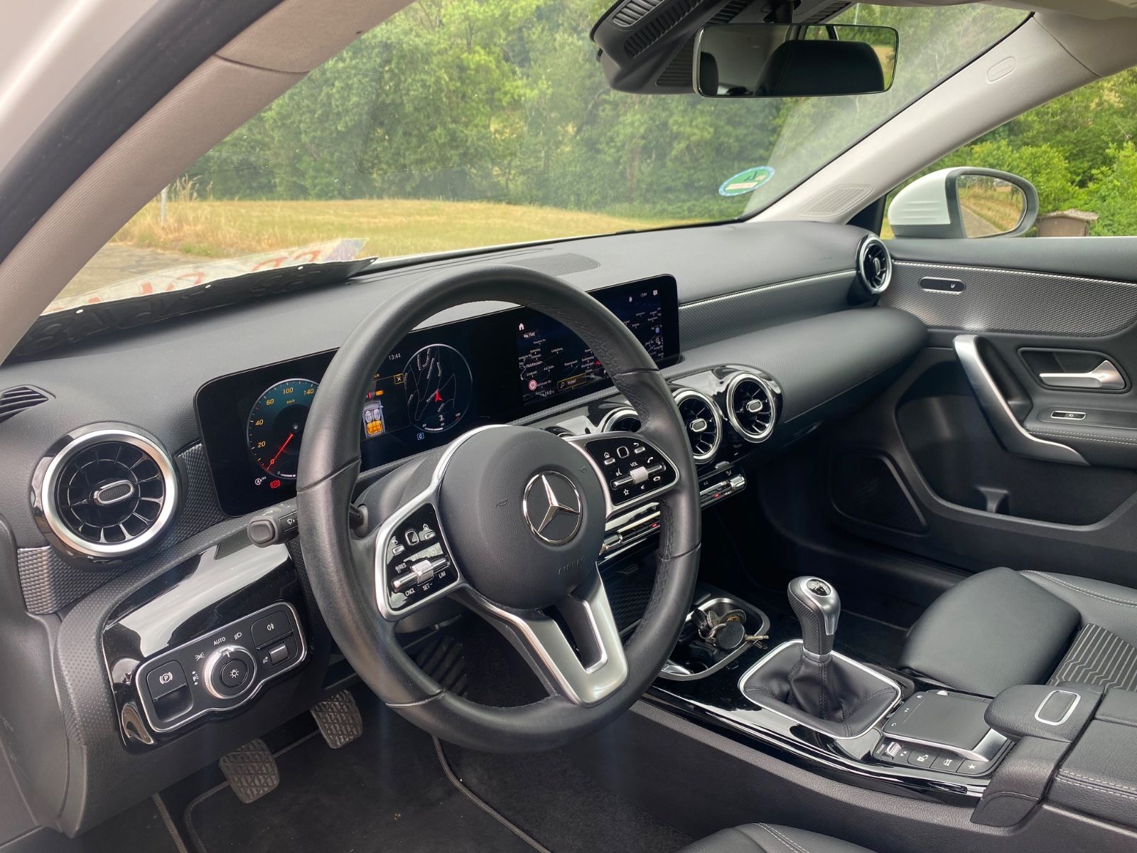 Mercedes-Benz A 180 PROGRESSIVE - Samsaru's Car Outlet