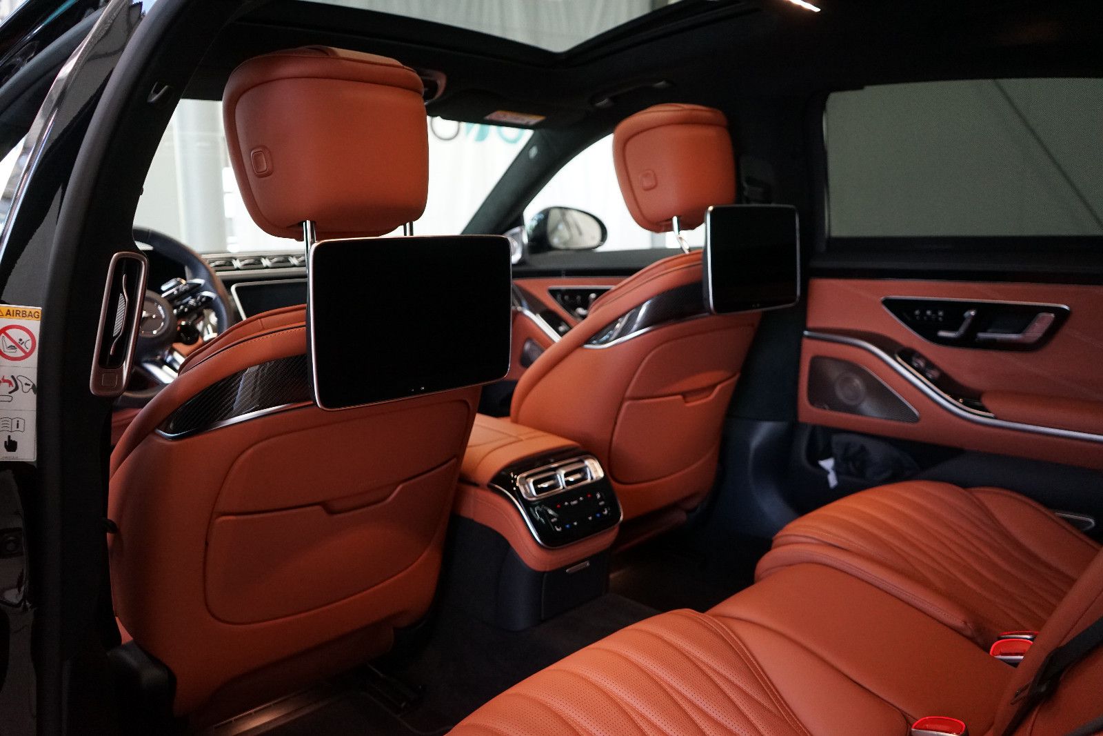 Mercedes-Benz S 63 AMG E-Performance 4M+ L Massage+TV+Panorama