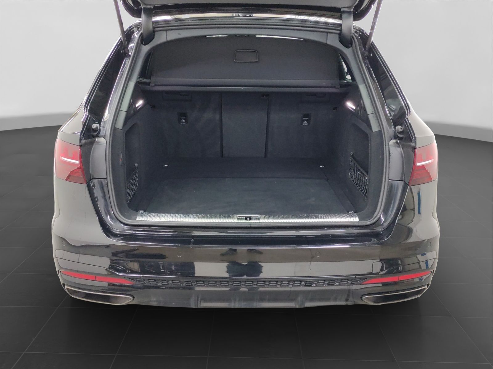 Audi A4 Avant 40 TFSI Q 2x S LINE AHK MATRIX-LED LM19