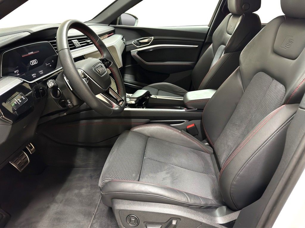 Audi Q8 S line 55 e-tron quattro AHK*NAVI*SHZ*MATRIX*