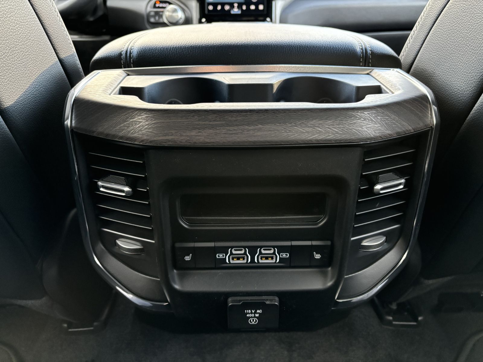 Dodge RAM 1500 Laramie Crew Cab *LPG* MY 2025