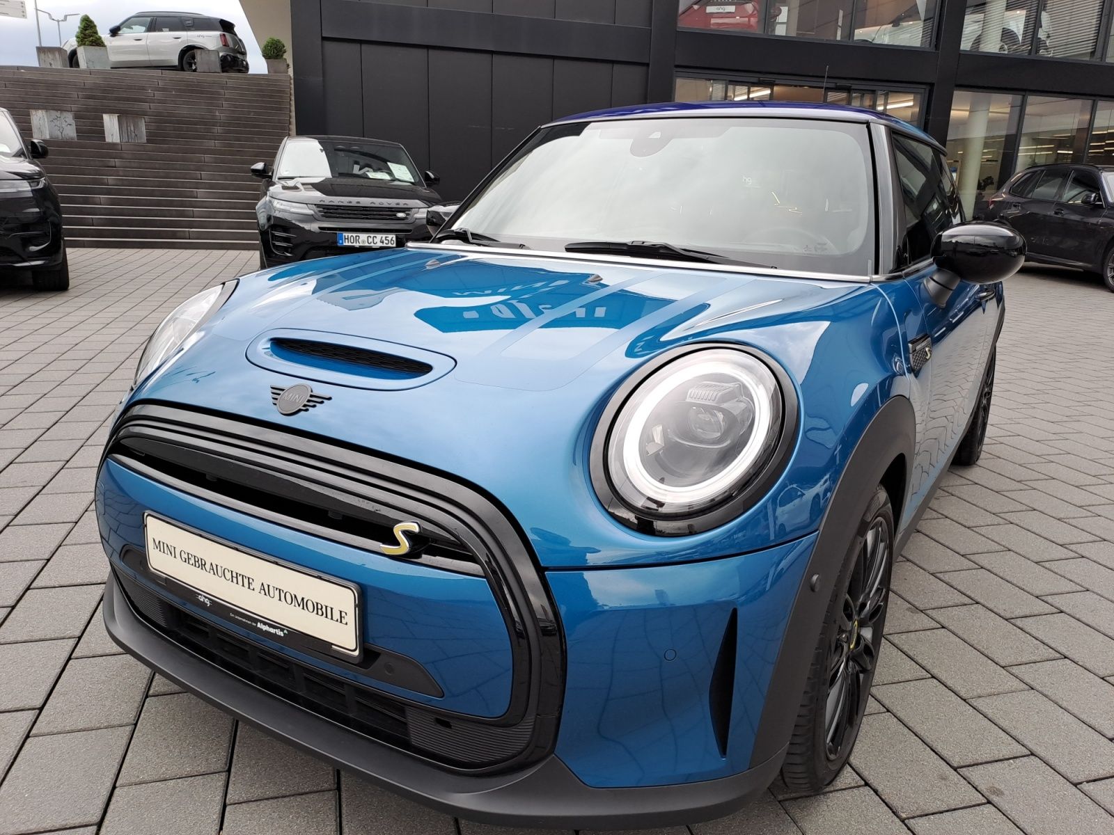 MINI Cooper SE MINI Electric Collection - Samsaru's Car Outlet