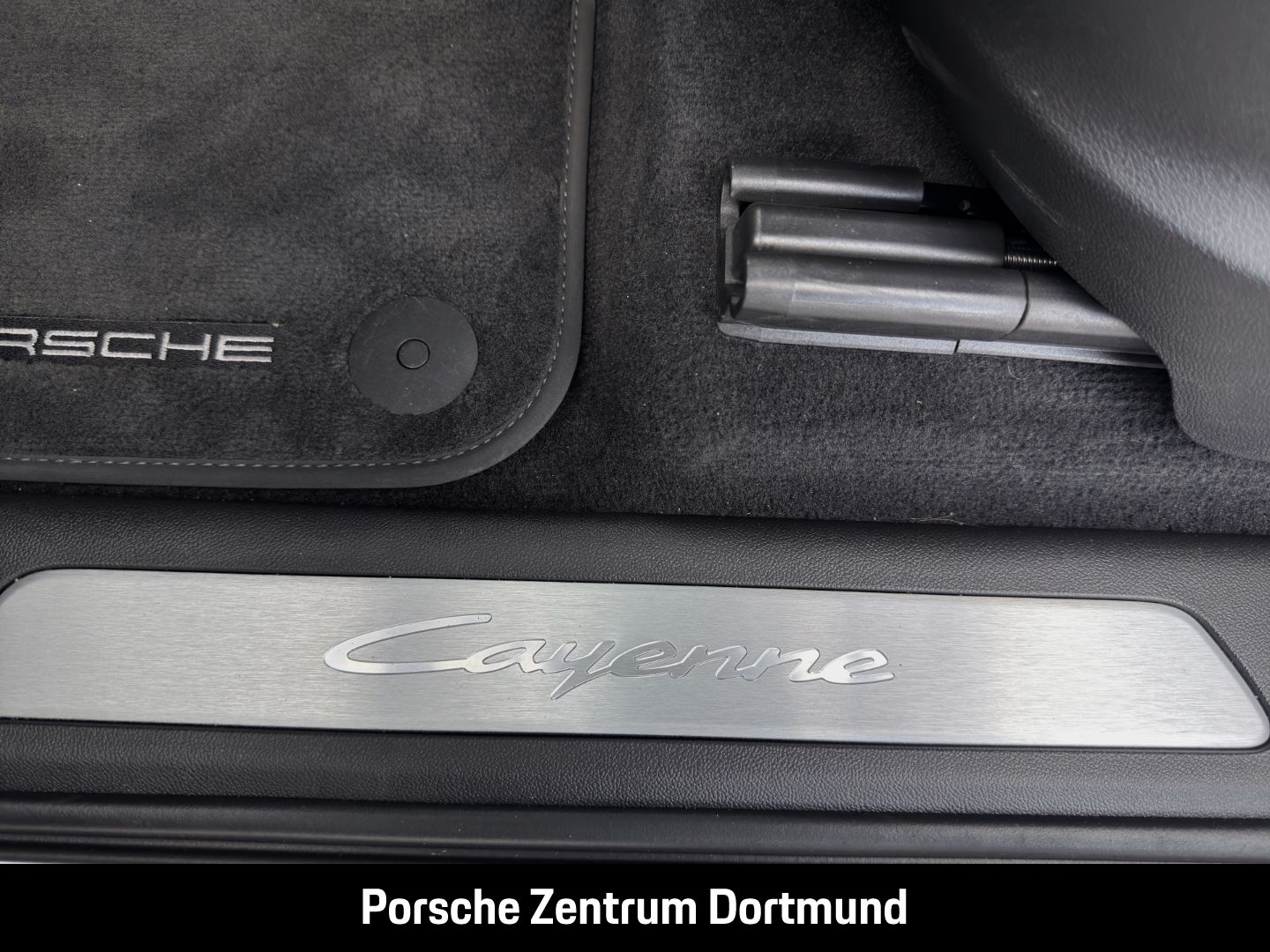 Porsche Cayenne E-Hybrid Coupe Surround-View LED-Matrix