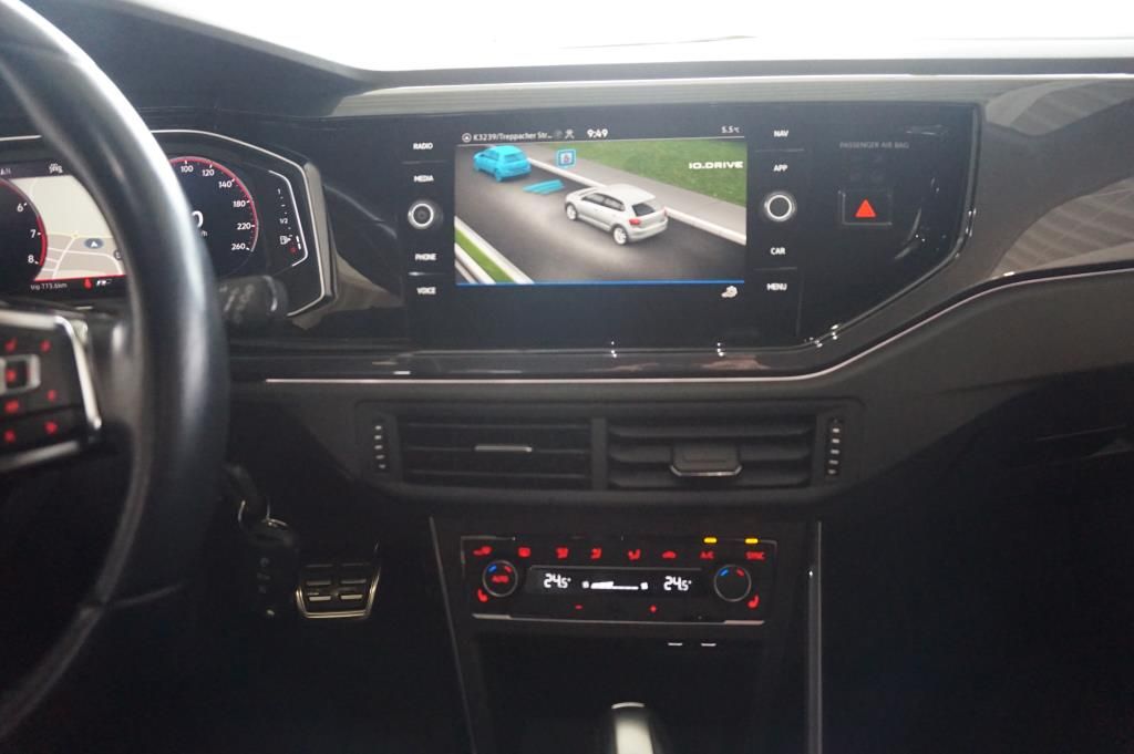 Volkswagen POLO 1,0 TSI DSG R-LINE KAMERA SHZ ACC LED NAVI