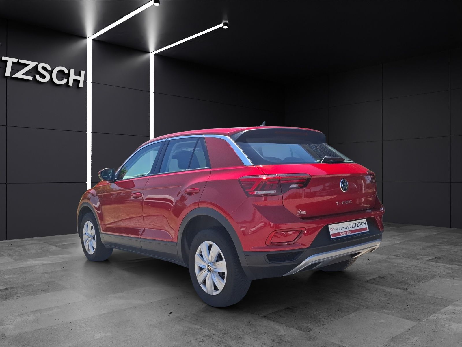 Volkswagen T-Roc TSI - Samsaru's Car Outlet