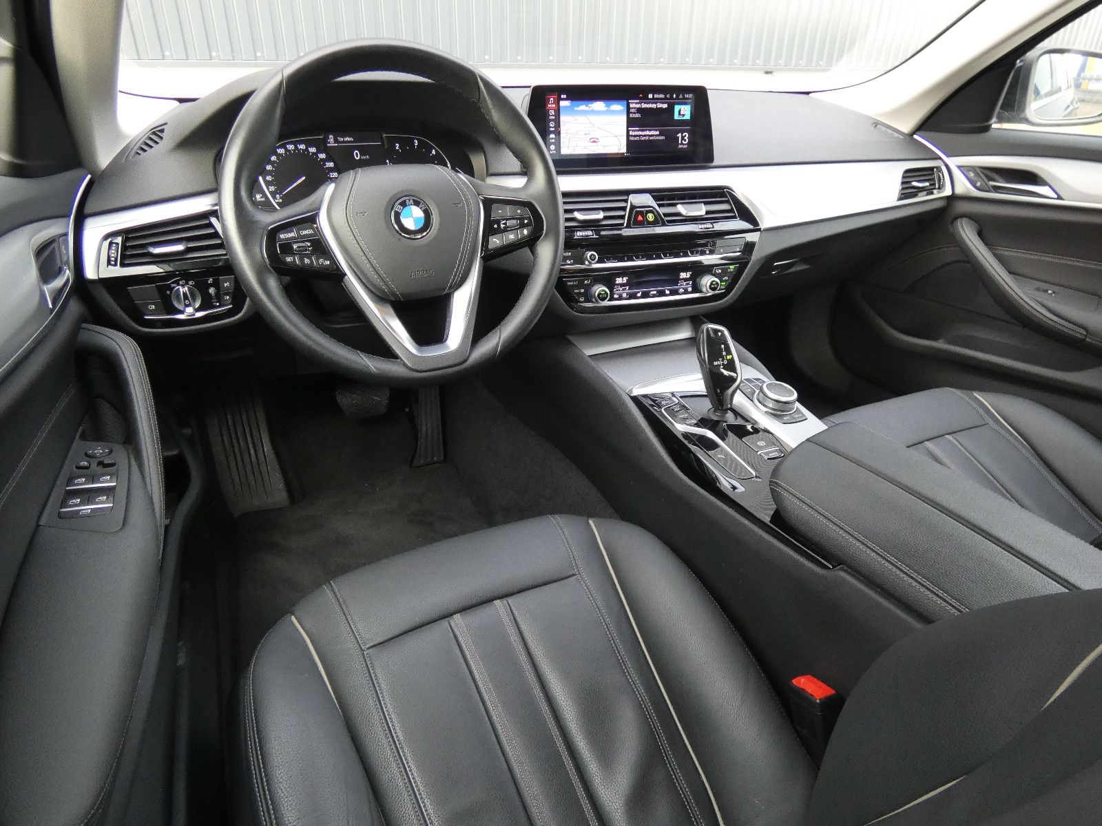 BMW 520d xDrive LED Leder Navi Kamera 1-Hand Facelif