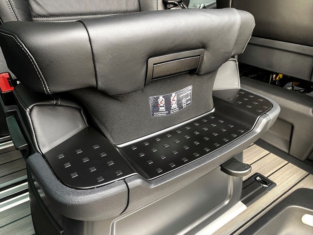 Volkswagen T6.1 Highline DSG 4MOTION - Samsaru's Car Outlet