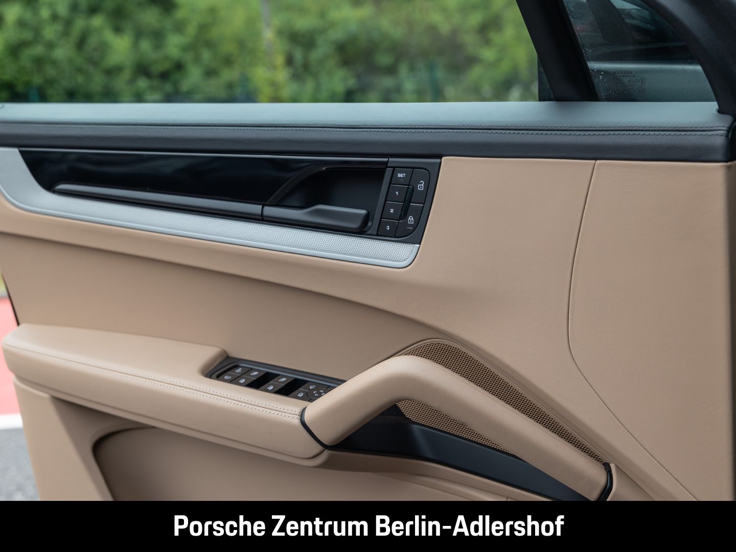 Porsche Cayenne E-Hybrid BOSE Rückfahrkamera Panorama