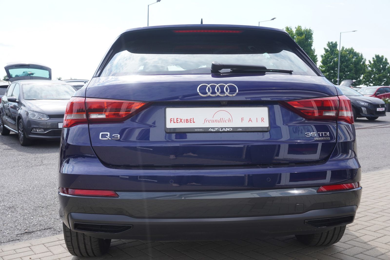 Audi Q3 35 TDI quattro advanced - Samsaru's Car Outlet