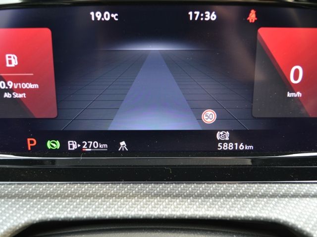 Volkswagen Golf VIII Variant 1.5 eTSI 150 PS DSG R-Line - Samsaru's Car Outlet