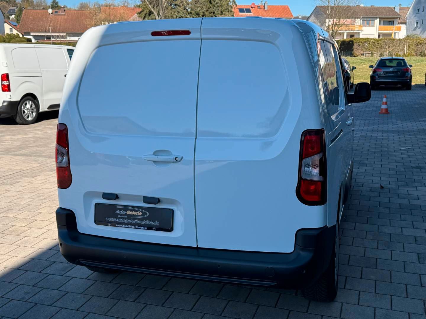 Opel COMBO CARGO 1.5D AT8 - Samsaru's Car Outlet