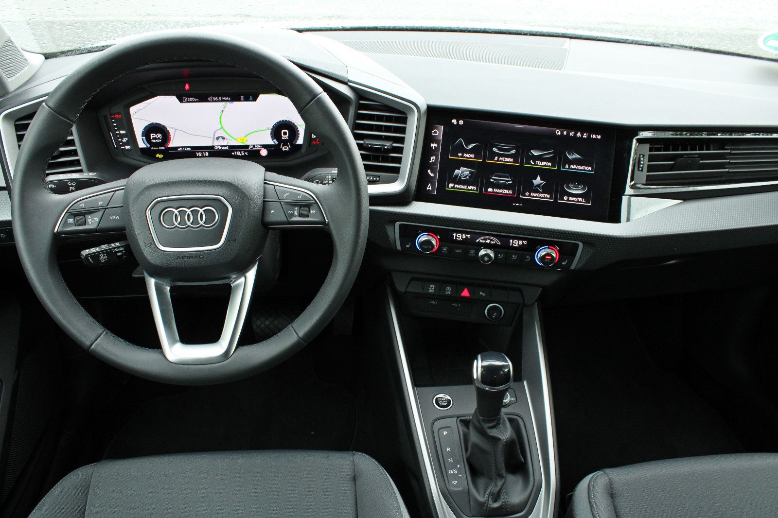 Audi A1 Sportback 25TFSI S-tronic BLACK - Samsaru's Car Outlet