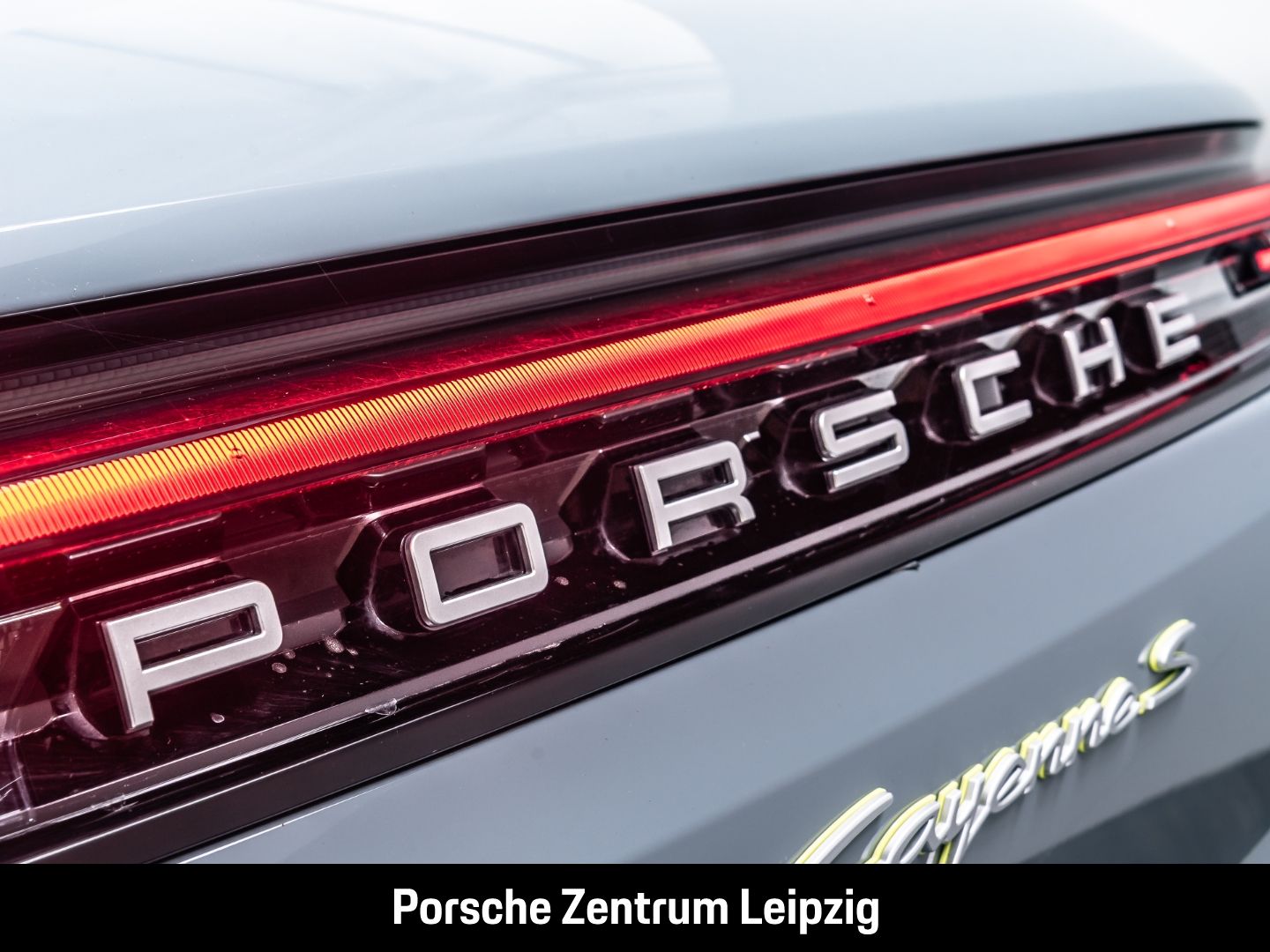 Porsche Cayenne S E-Hybrid HA-Lenkung InnoDrive Head-Up