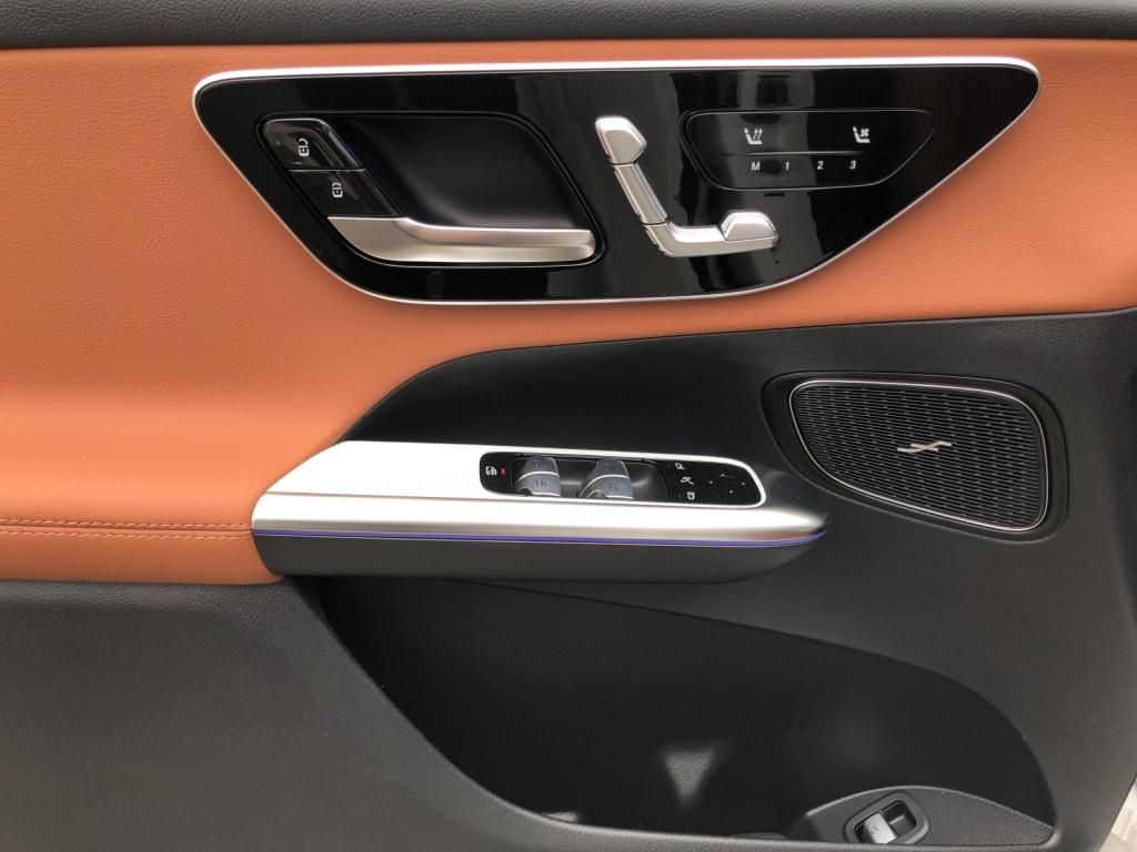 Mercedes-Benz GLC 200 4MATIC Avantgarde - Samsaru's Car Outlet