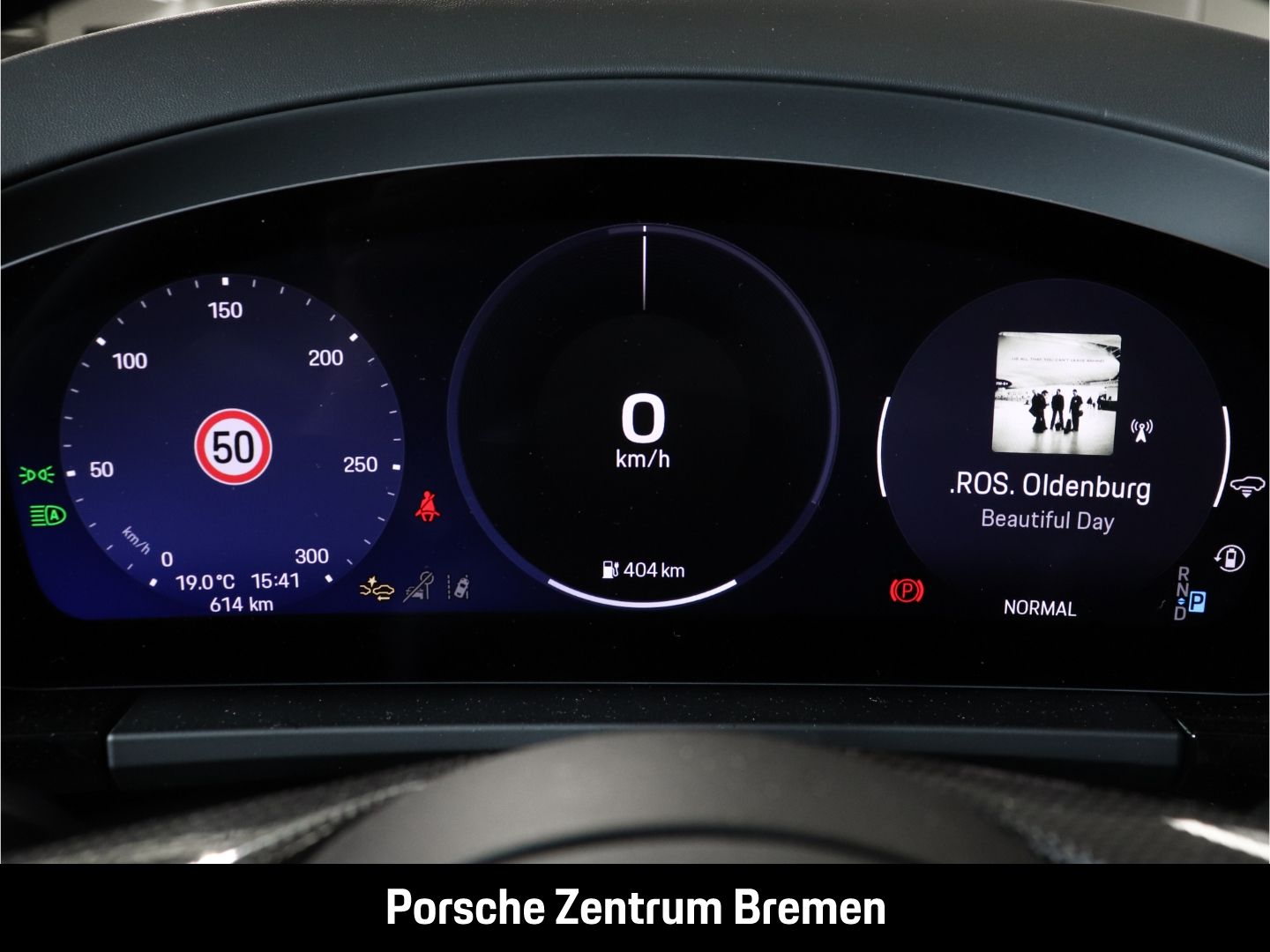 Porsche Macan Turbo - Samsaru's Car Outlet