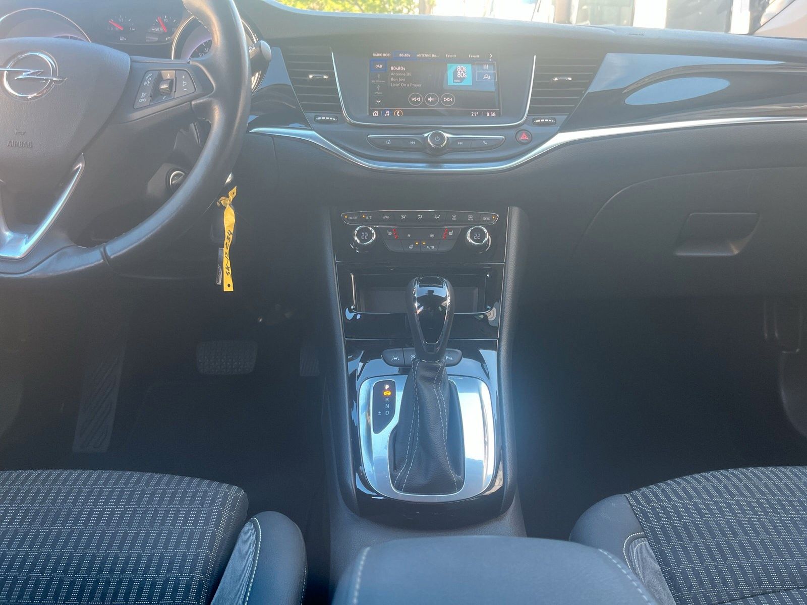 Opel Astra K Sports Tourer Elegance - Samsaru's Car Outlet