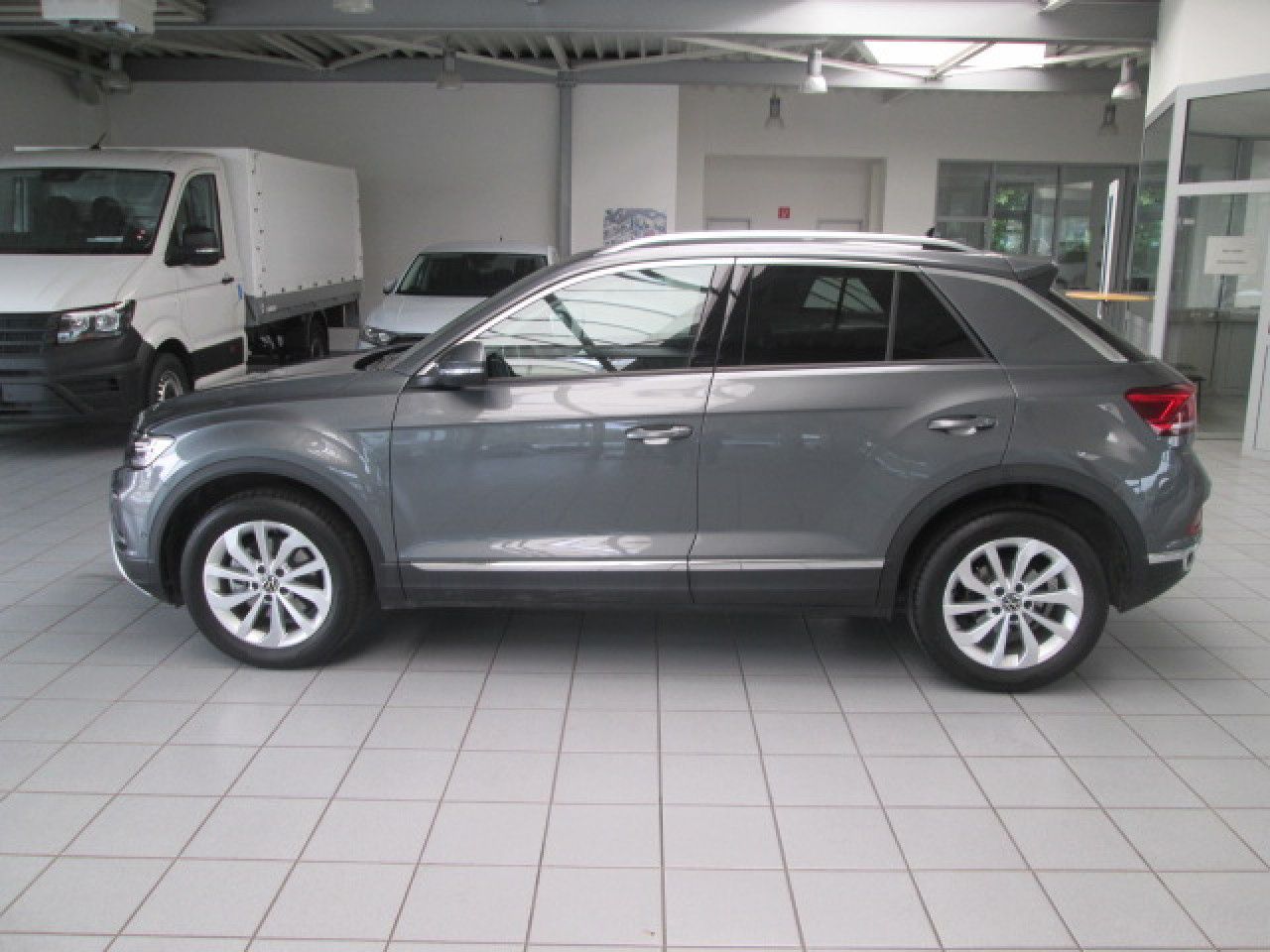 Volkswagen T-Roc Style 2.0 TDI 4Motion DSG - Samsaru's Car Outlet