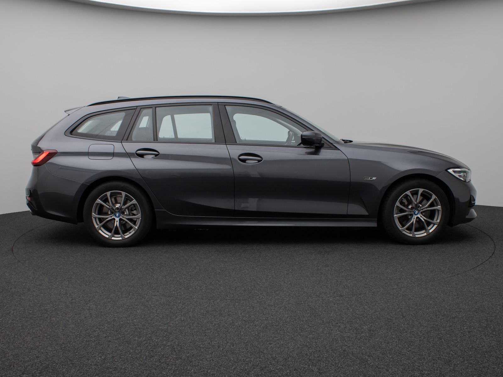 BMW 320e Sport Line - Samsaru's Car Outlet