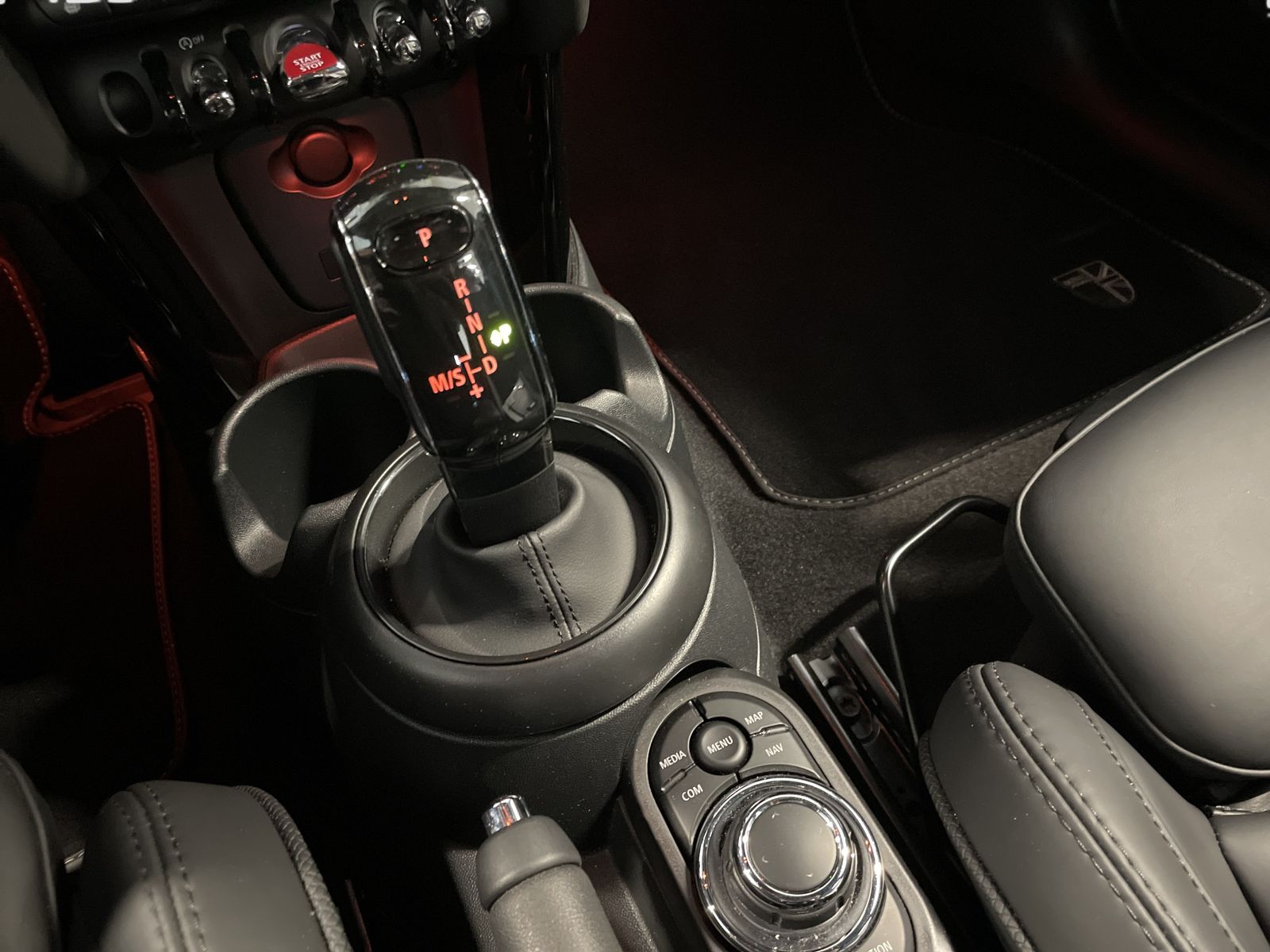 MINI Cooper - Samsaru's Car Outlet
