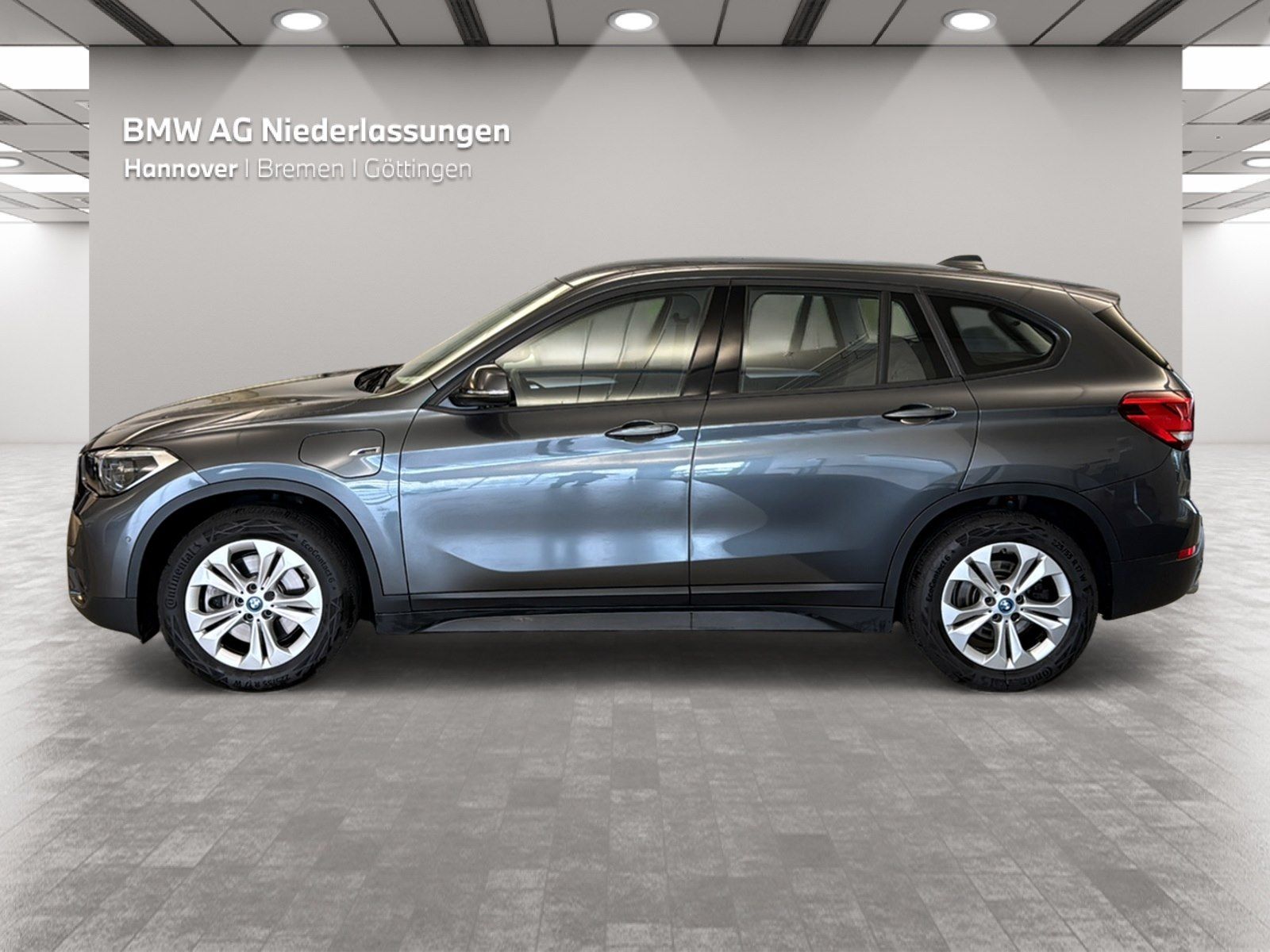 BMW X1 xDrive25e - Samsaru's Car Outlet