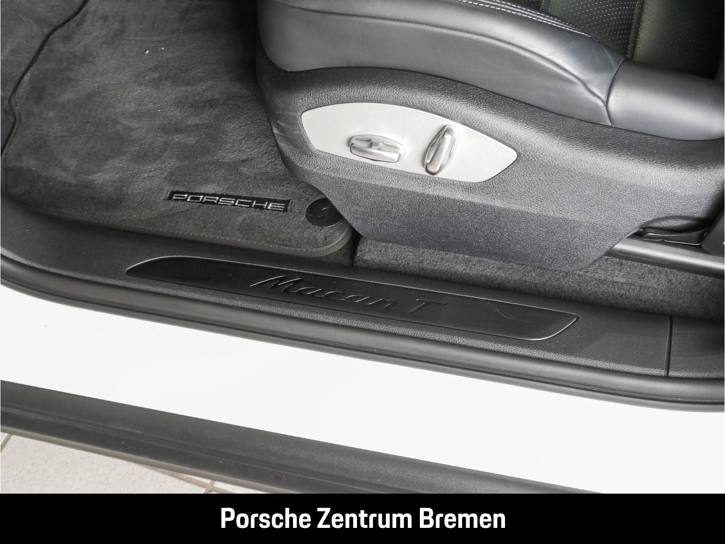 Porsche Macan T - Samsaru's Car Outlet