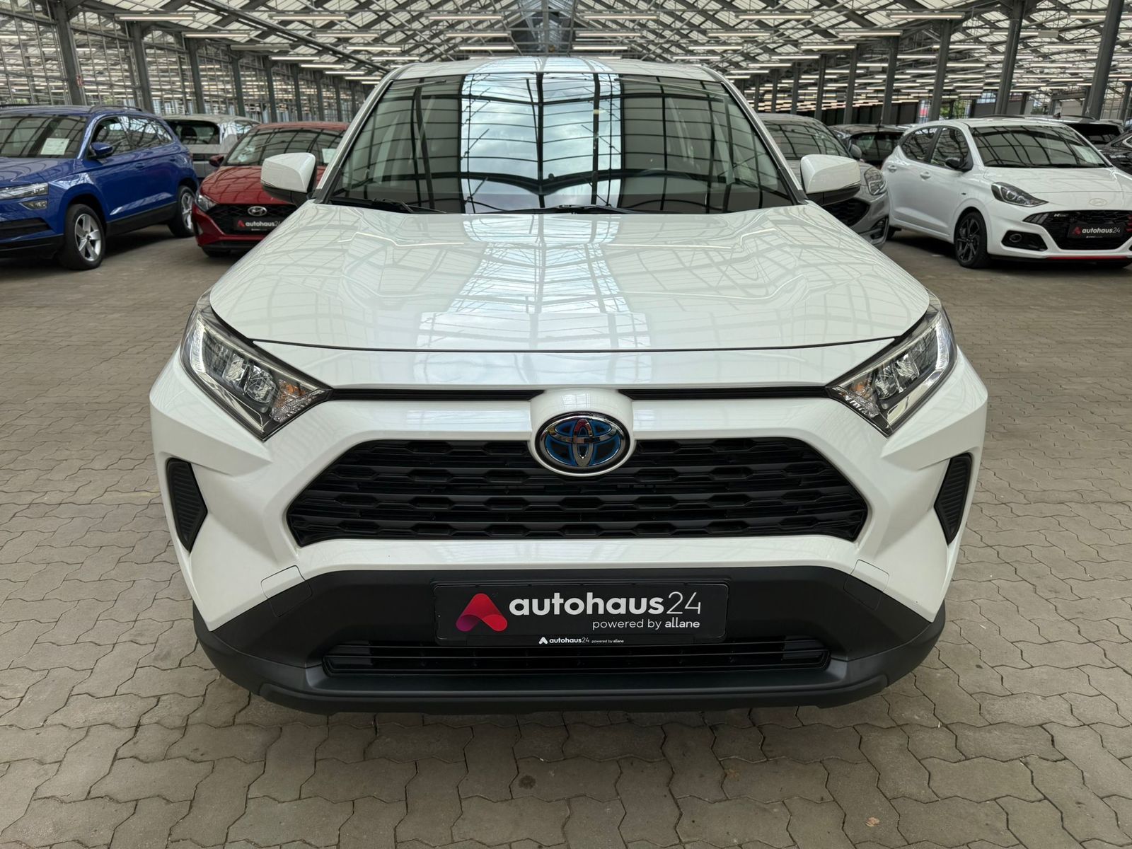 Toyota RAV4 2.5 VVT-i Hybrid 4x2 - Samsaru's Car Outlet