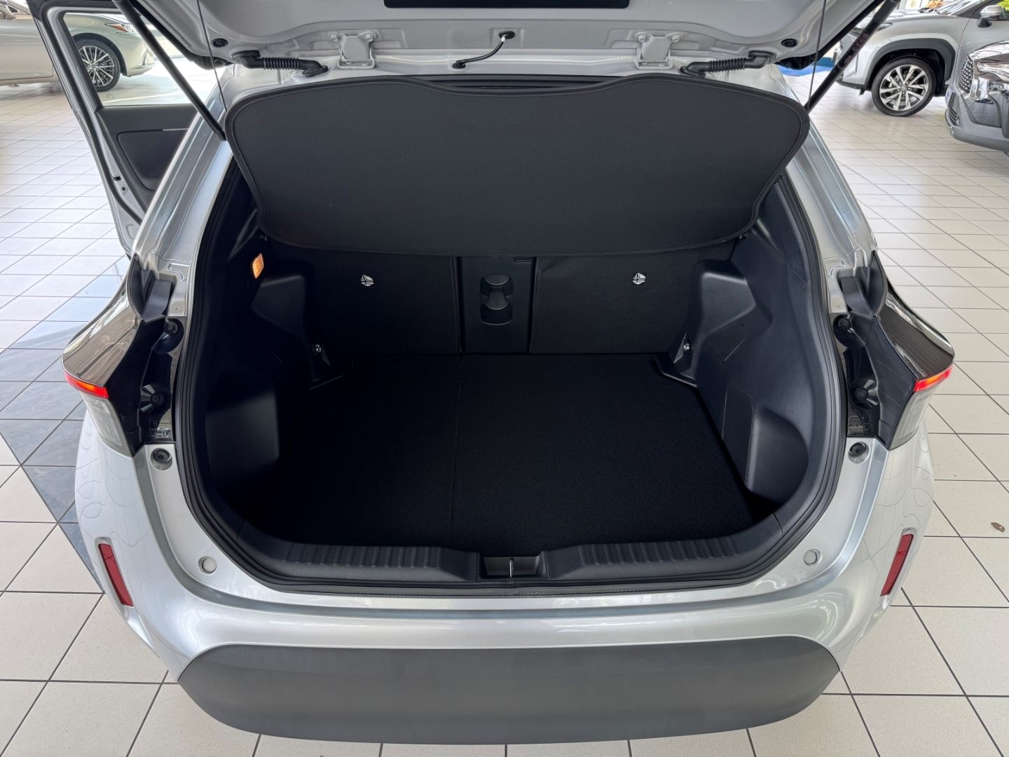Toyota Yaris Cross Hybrid Team DK 18Zoll Sitzheizung Le