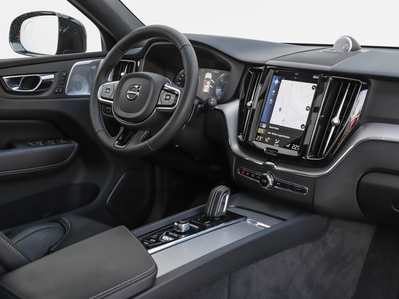 Volvo XC60 B4 (D) AWD R-Design NP:79.860,-//PANO/HUD/B