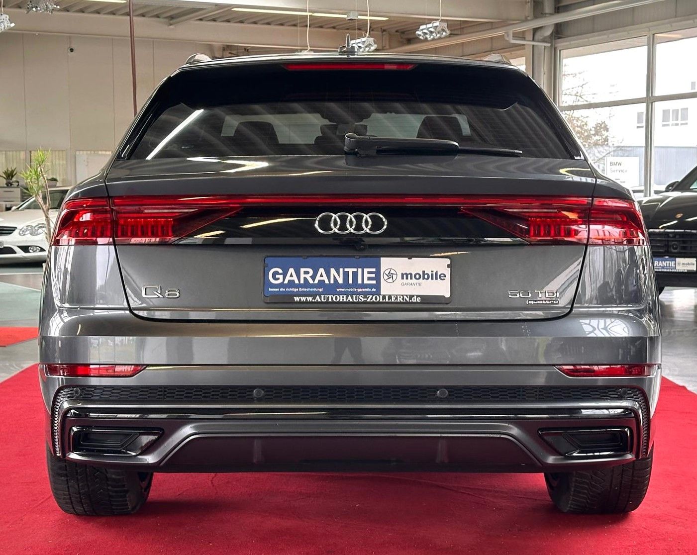 Audi Q8 50 TDI quattro S LINE AHK STANDHZ PANO Allrad
