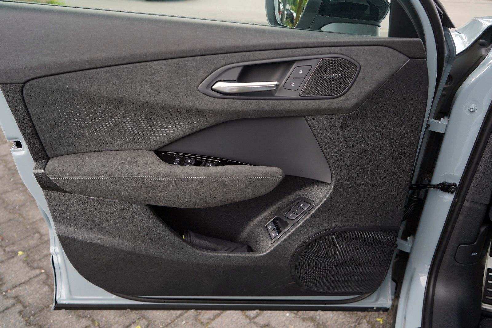 Audi Q3 SUV e-hybrid AHK S-LINE PANO TECH PRO MATRIX