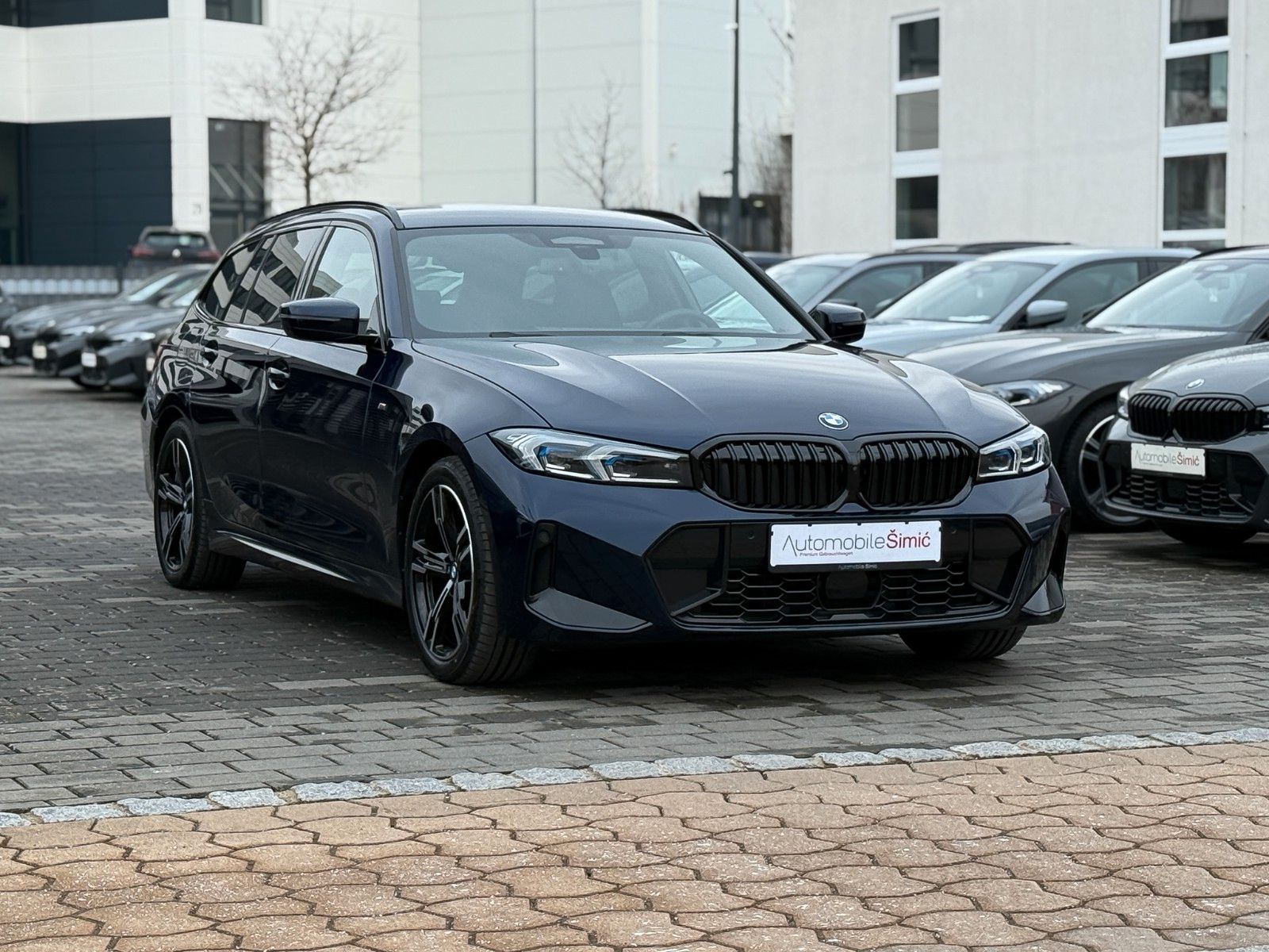 BMW 320d xD M Sport HuD AHK hifi StHzg 360° memory