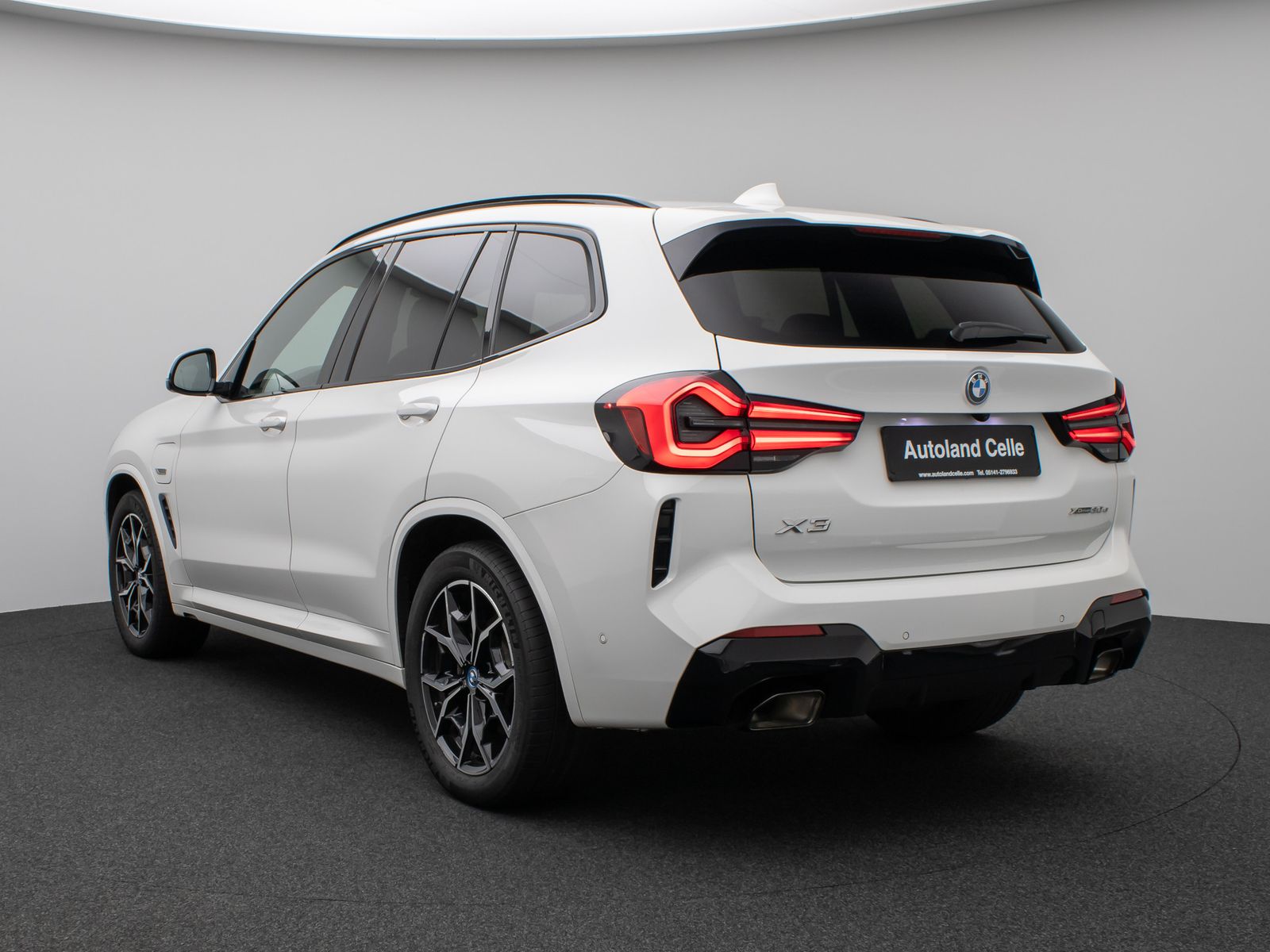 BMW X3 xD30e M Sport - Samsaru's Car Outlet