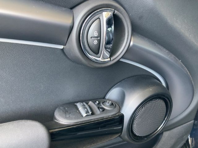 MINI Cooper Exklusiv - Samsaru's Car Outlet