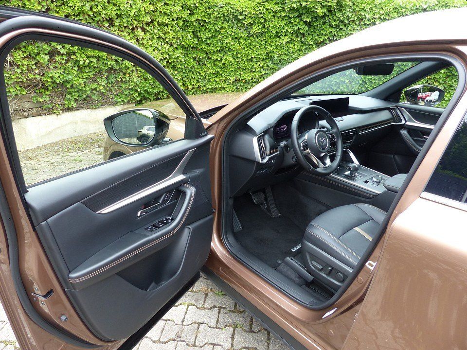 Mazda CX-80 2.5L e-SKYACTIV PHEV Homura Plus mit Anhän