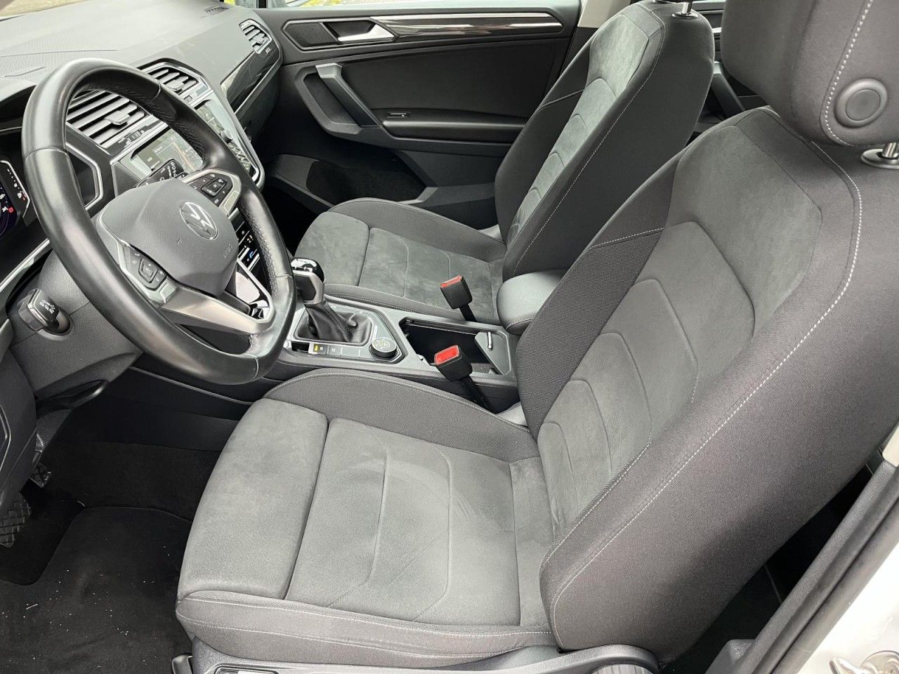 Volkswagen Tiguan 2,0 TDI DSG 4Motion Elegance (Navi+AHK+AC