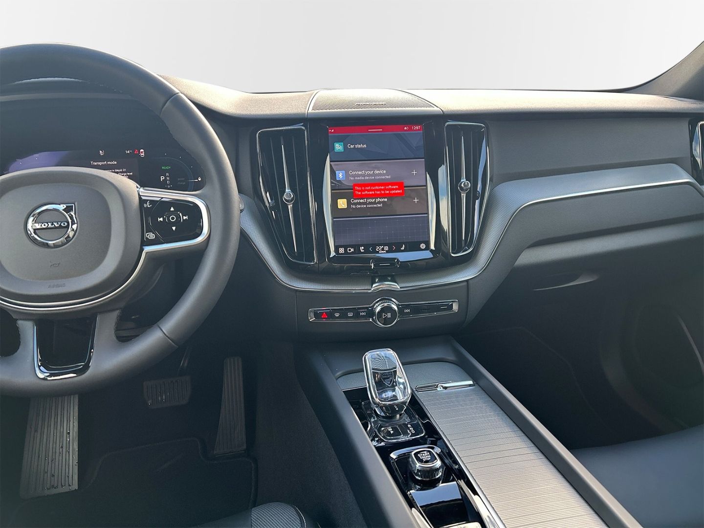 Volvo XC60 Recharge T6 AWD Plus Black Edition 21'' AHK