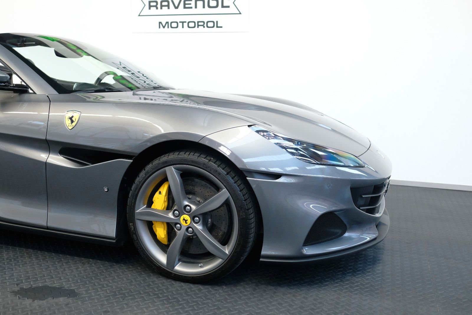 Ferrari Portofino M/CARBON/ADAS/JBL/BELÜFTUNG/360CAMERA