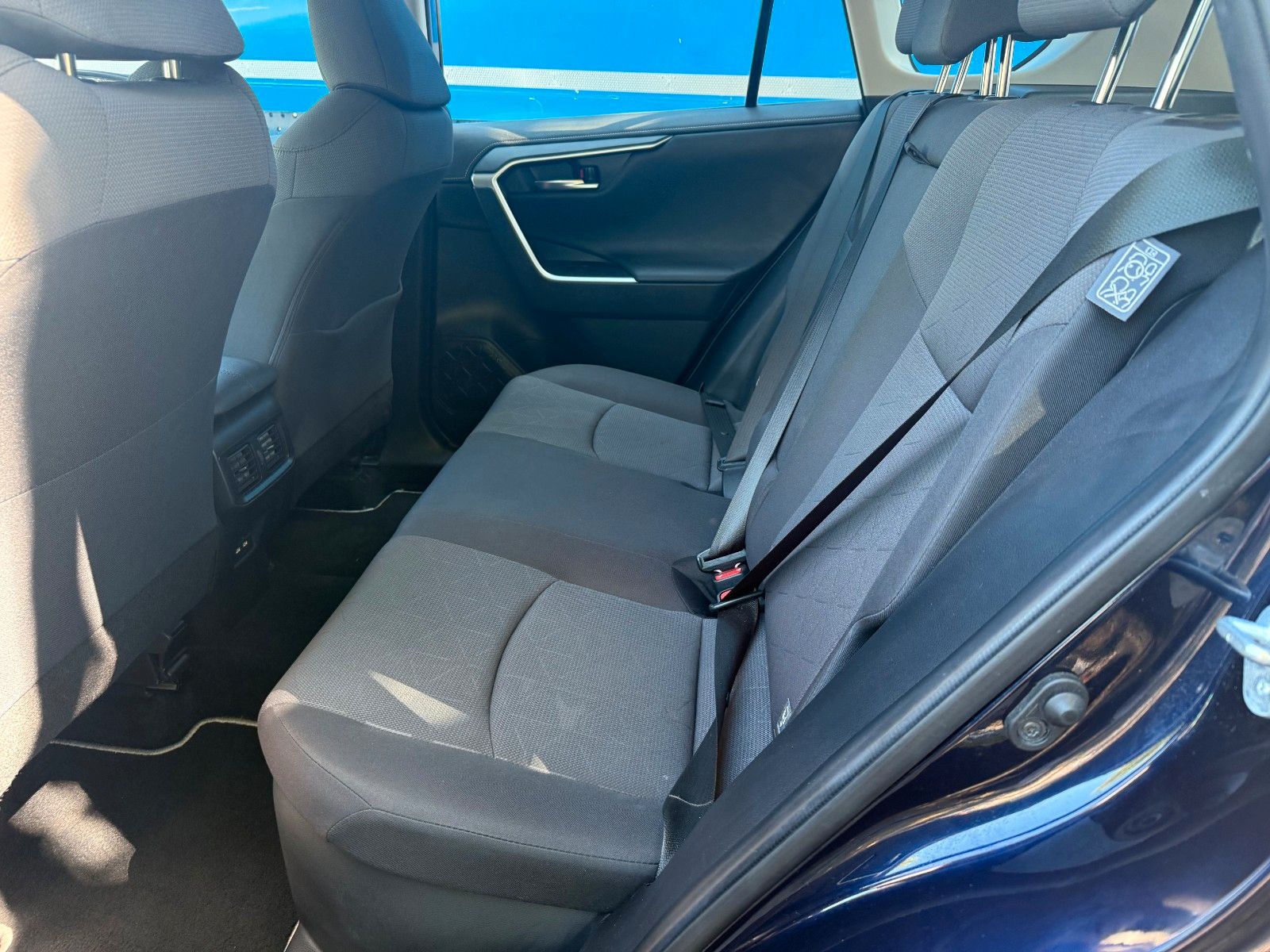 Toyota RAV 4 RAV4 Hybrid 4x2 Business Edition - Samsaru's Car Outlet