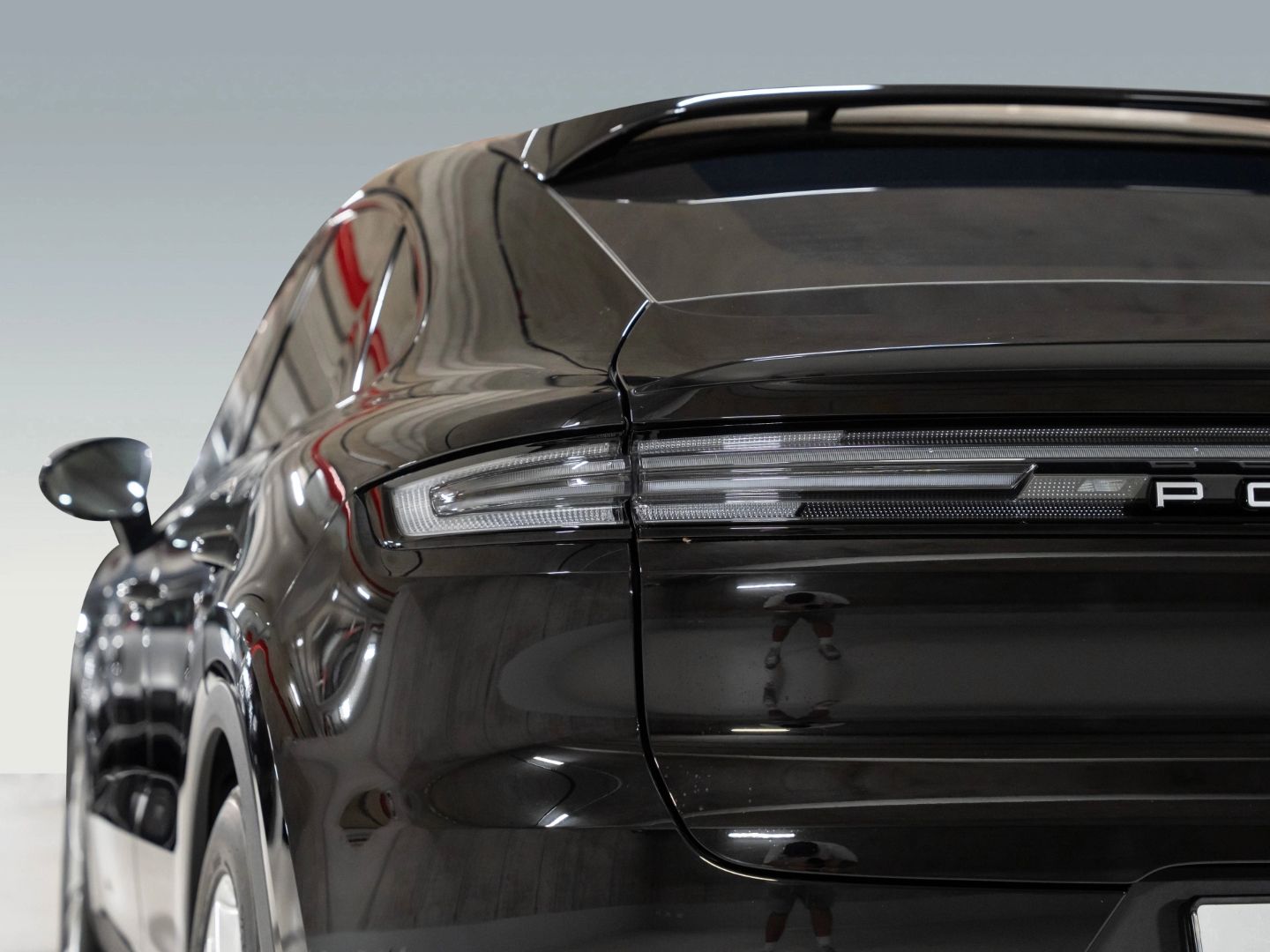 Porsche Cayenne Coupe PDCC Luftfederung InnoDrive BOSE