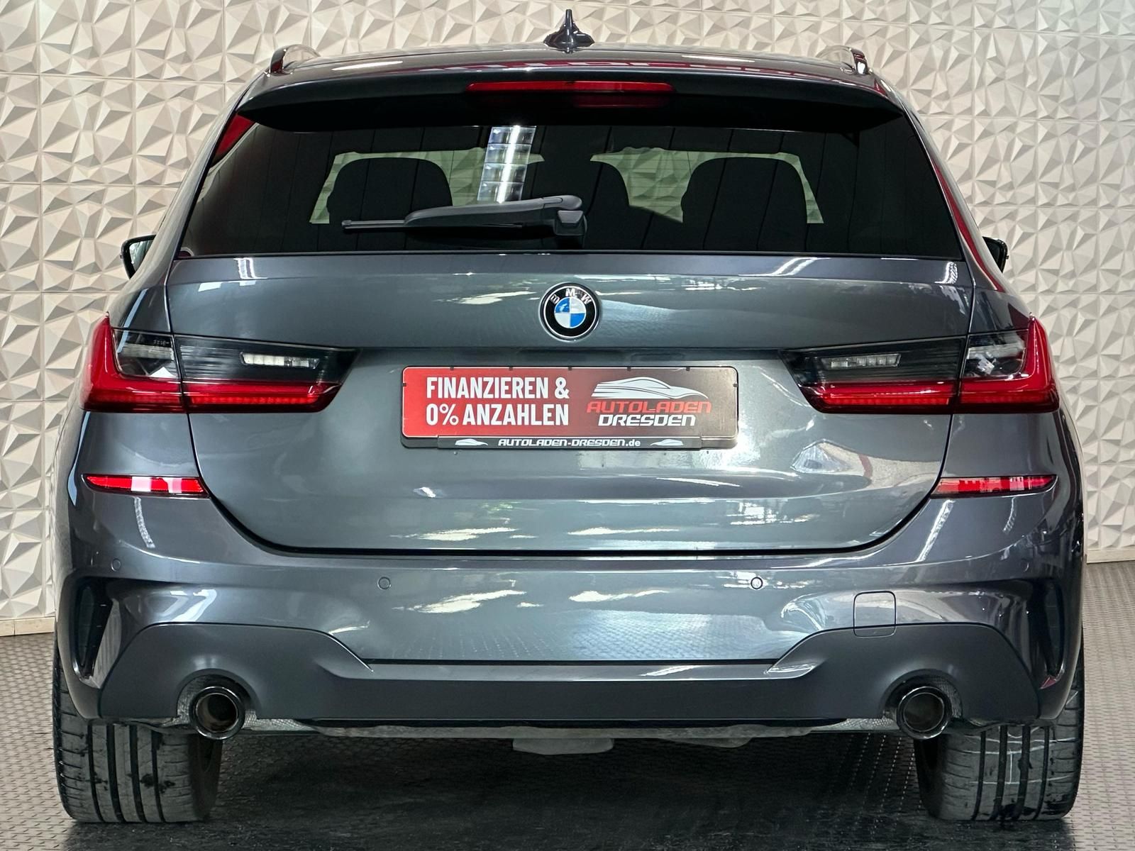 BMW 330e Touring M SPORT PAKET - Samsaru's Car Outlet