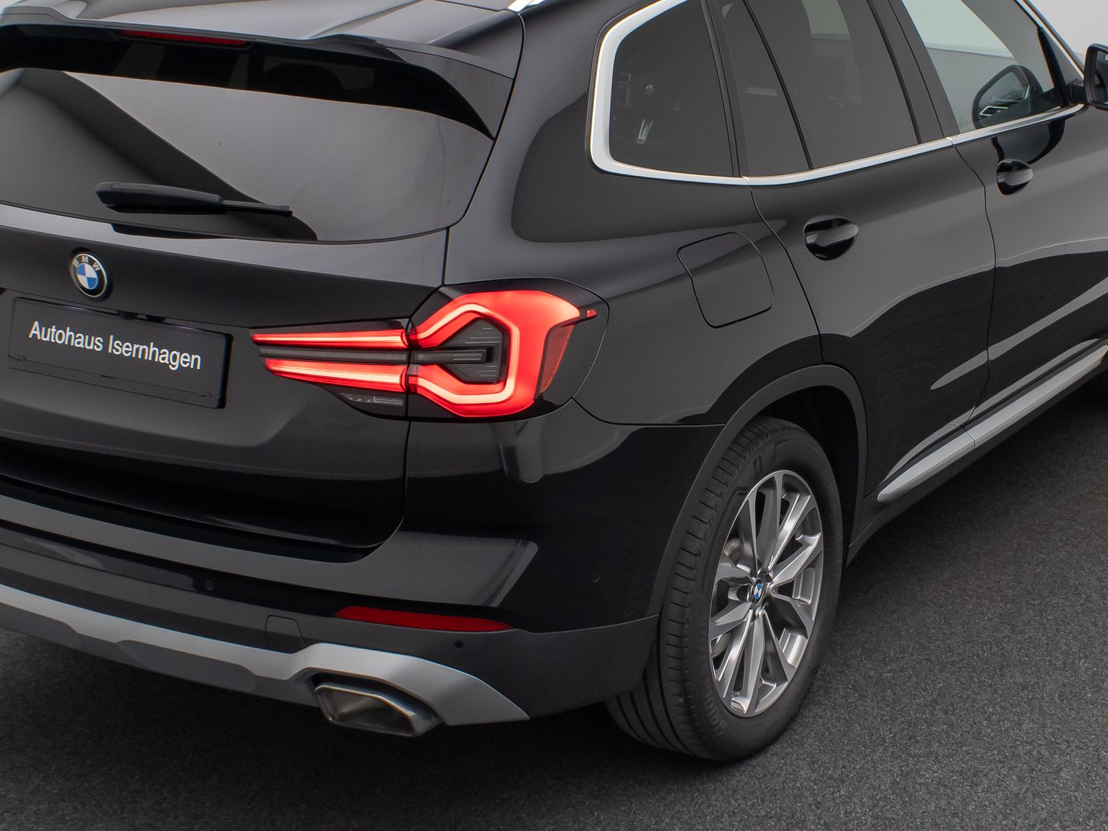 BMW X3 xD30d M Sport - Samsaru's Car Outlet