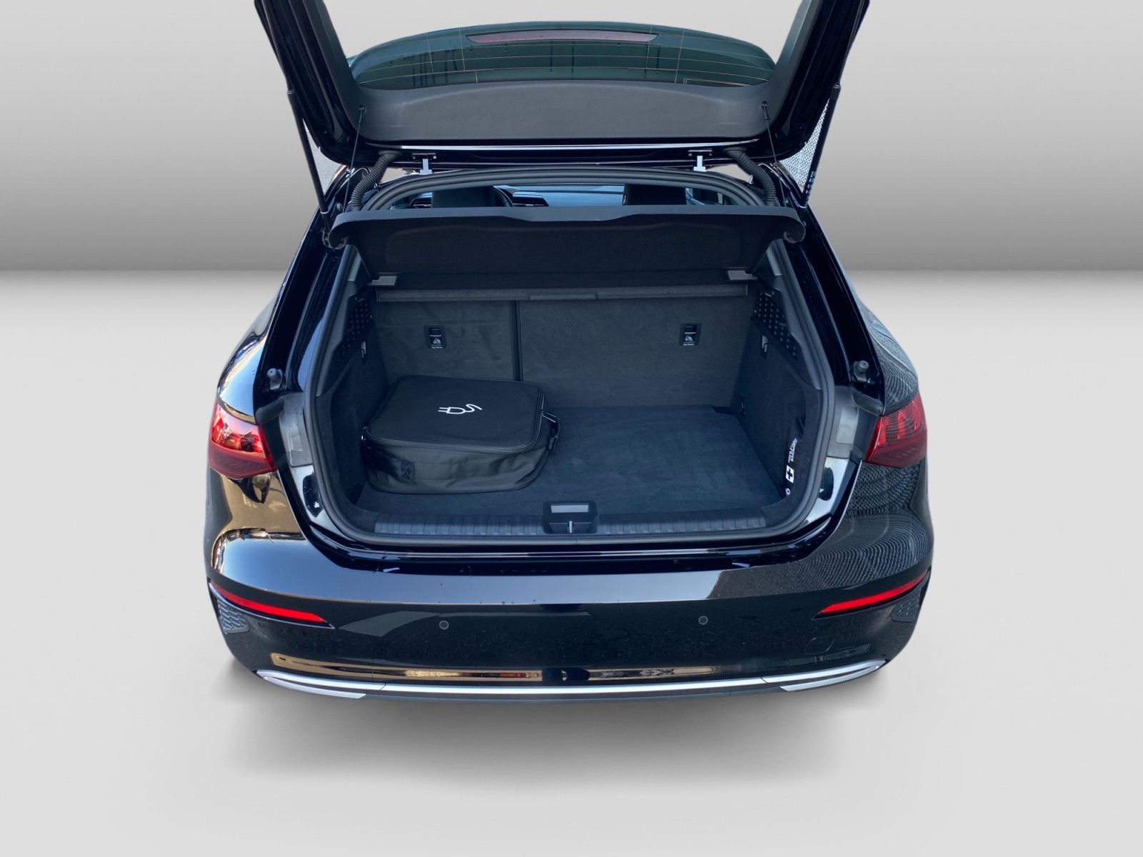 Audi A3 Sportback advanced 40TFSIe S-trc Cam Navi LED