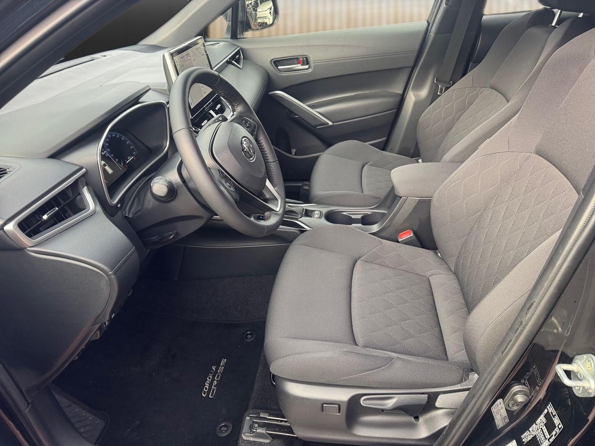 Toyota Corolla Cross 2.0 Hybrid Team D + Premium-Paket