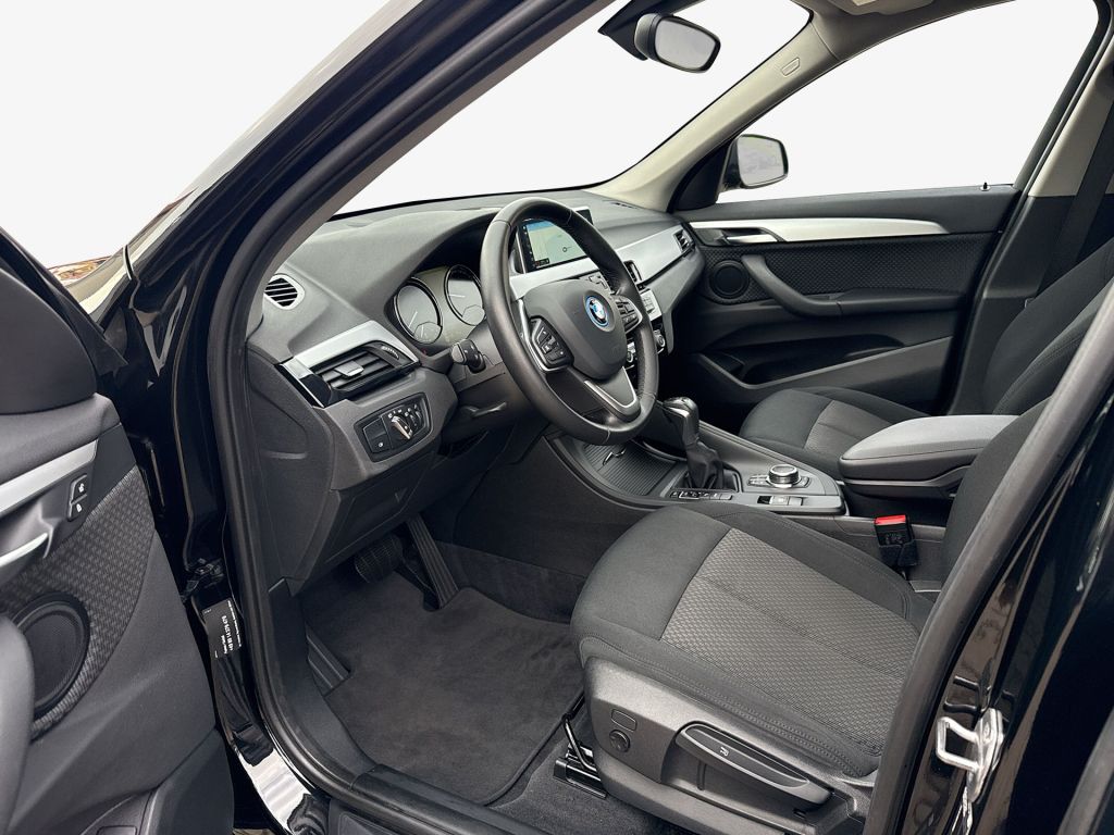 BMW X1 xDrive25e Advantage - Samsaru's Car Outlet