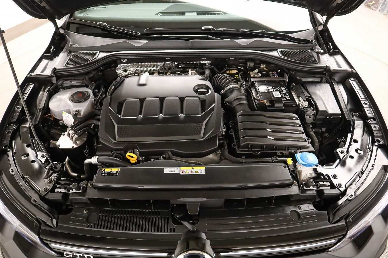 Volkswagen Golf VIII 2.0 TDI DSG GTD*BLACK-STYLE*IQ.LIGHT*A