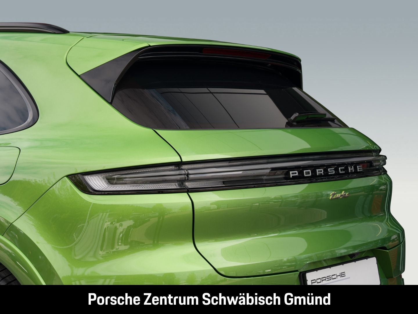 Porsche Cayenne Turbo E-Hybrid Burmester Nachtsicht PDCC